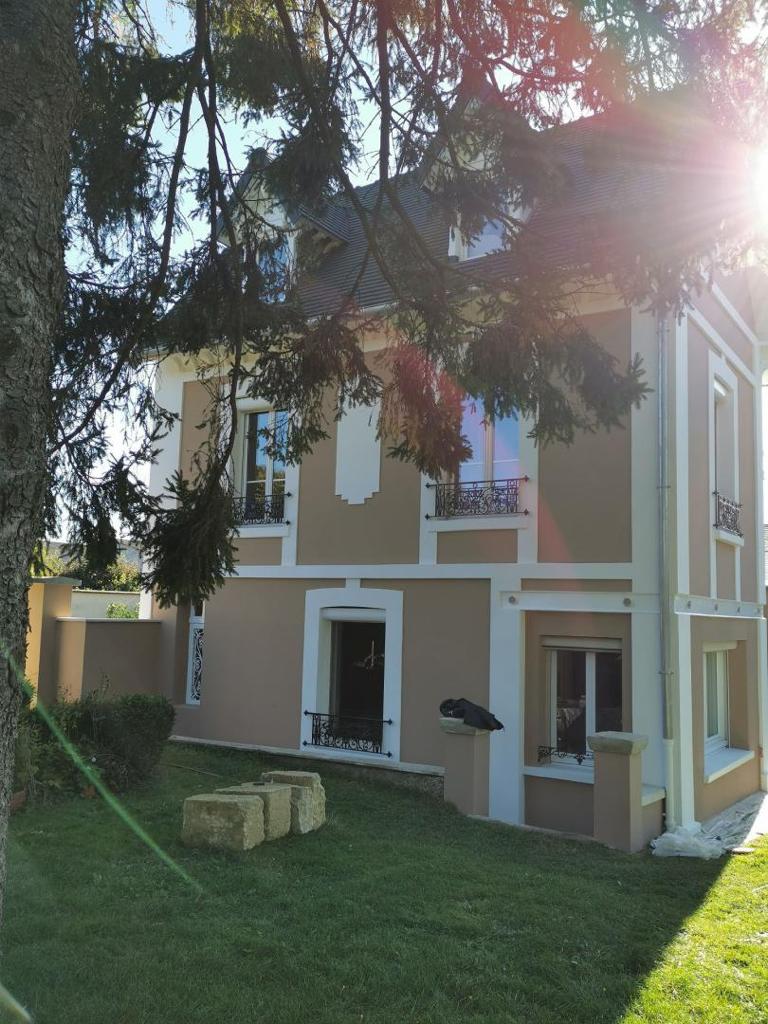 Spécialiste du ravalement de façades, Monti intervient dans le département des Hauts de Seine