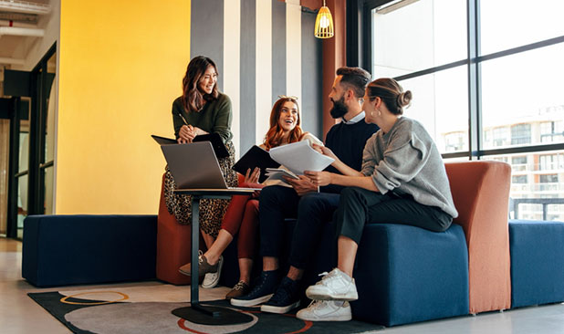 Les artisans peintres Monti interviennent dans votre entreprise pour repeindre vos bureaux et locaux professionnels