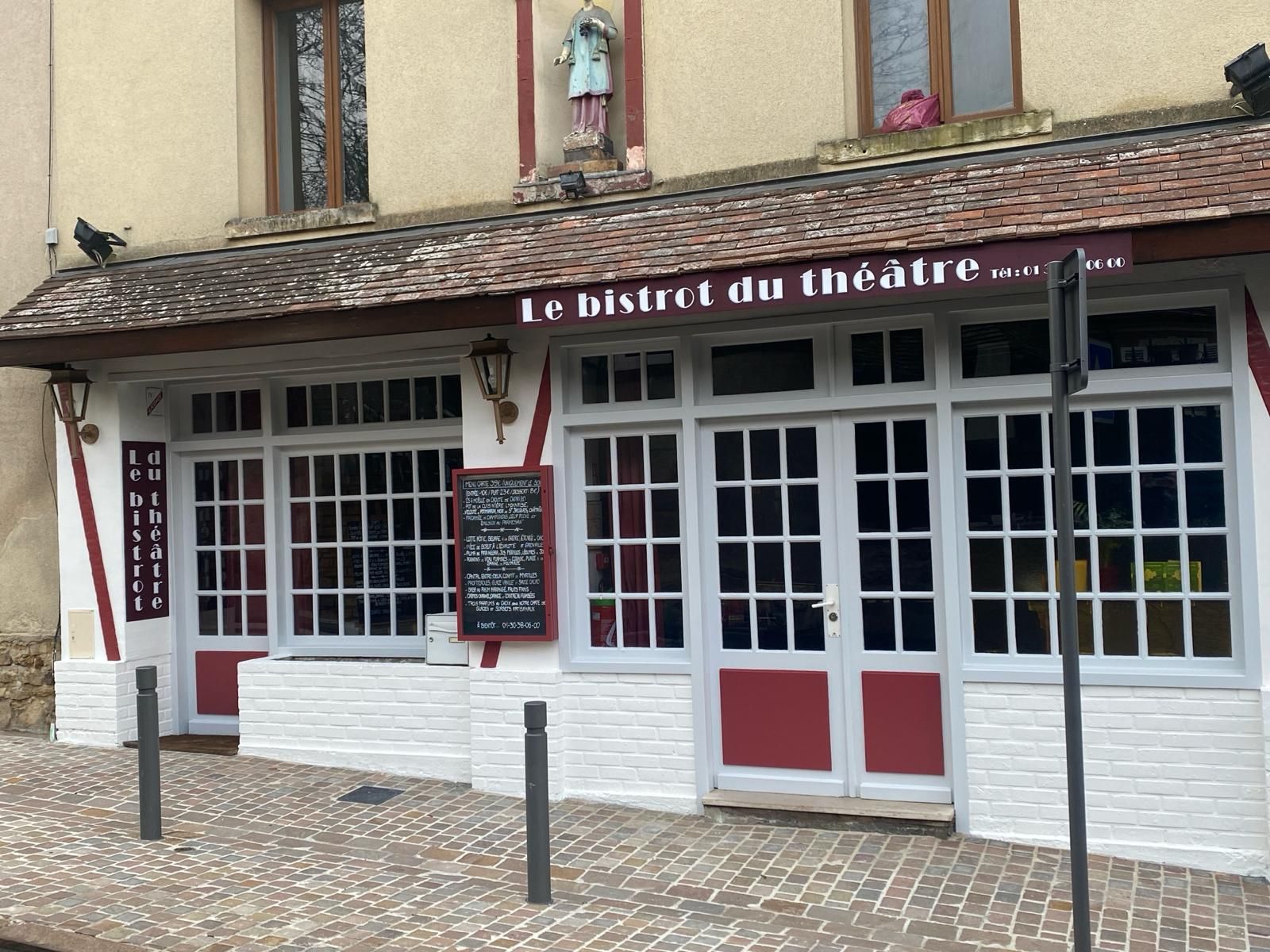 Réfection de la façade d'un restaurant à Jouy le Moutier comprenant la mise en peinture de l’ensemble des boiseries intérieures et extérieures ainsi que le soubassement en briques.