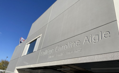 Collège Caroline Aigle Cergy image 3