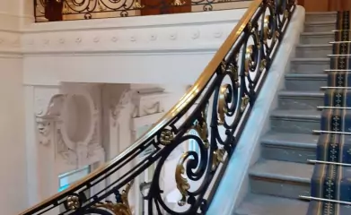 Escalier d'honneur hôtel de ville de Clichy image 2