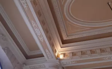 Hall d'entrée de l'hotel de ville de Levallois-Perret image 2
